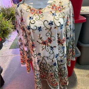 Floral Embroidered Women's Top p43